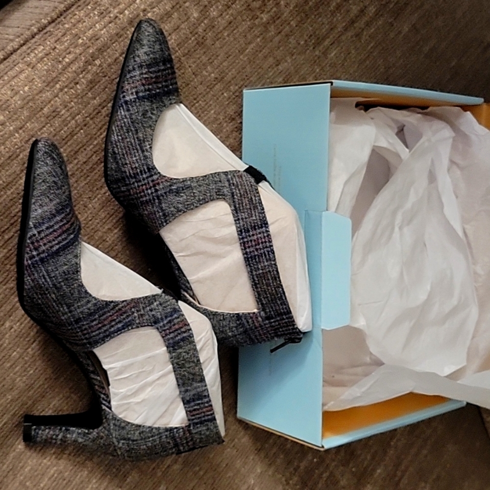 Fabric dress shoes
